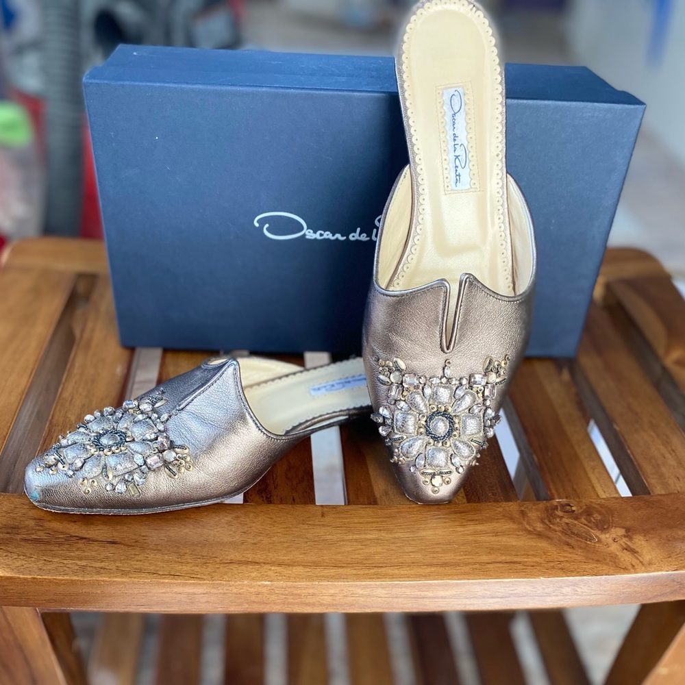 Oscar De La Renta Silver slip on shoes